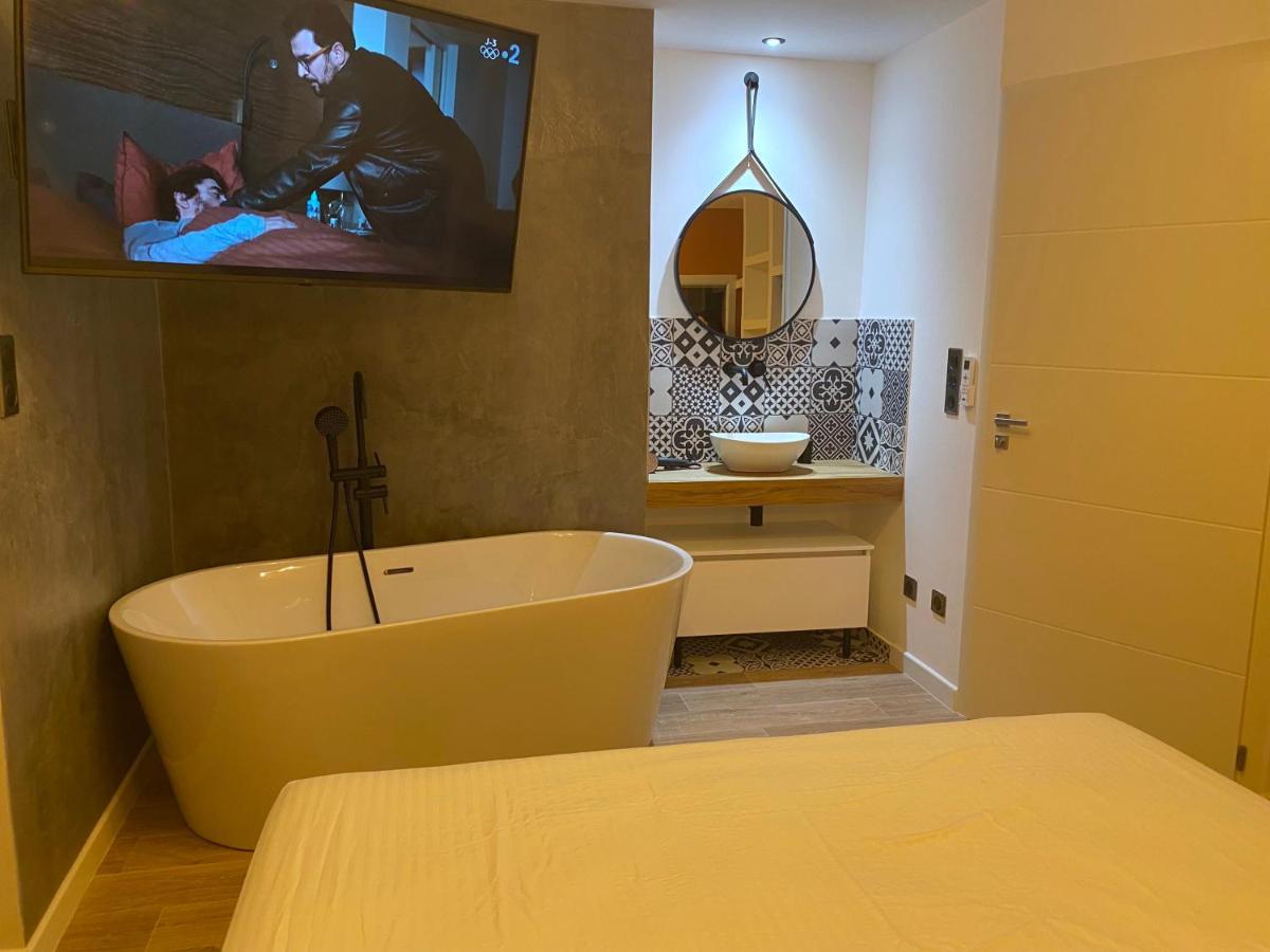 Villa Ghjuvan - Sea, Mountain & Spa Peri 외부 사진